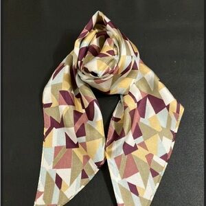 Hardy amies 100% Mulberry silk scarf